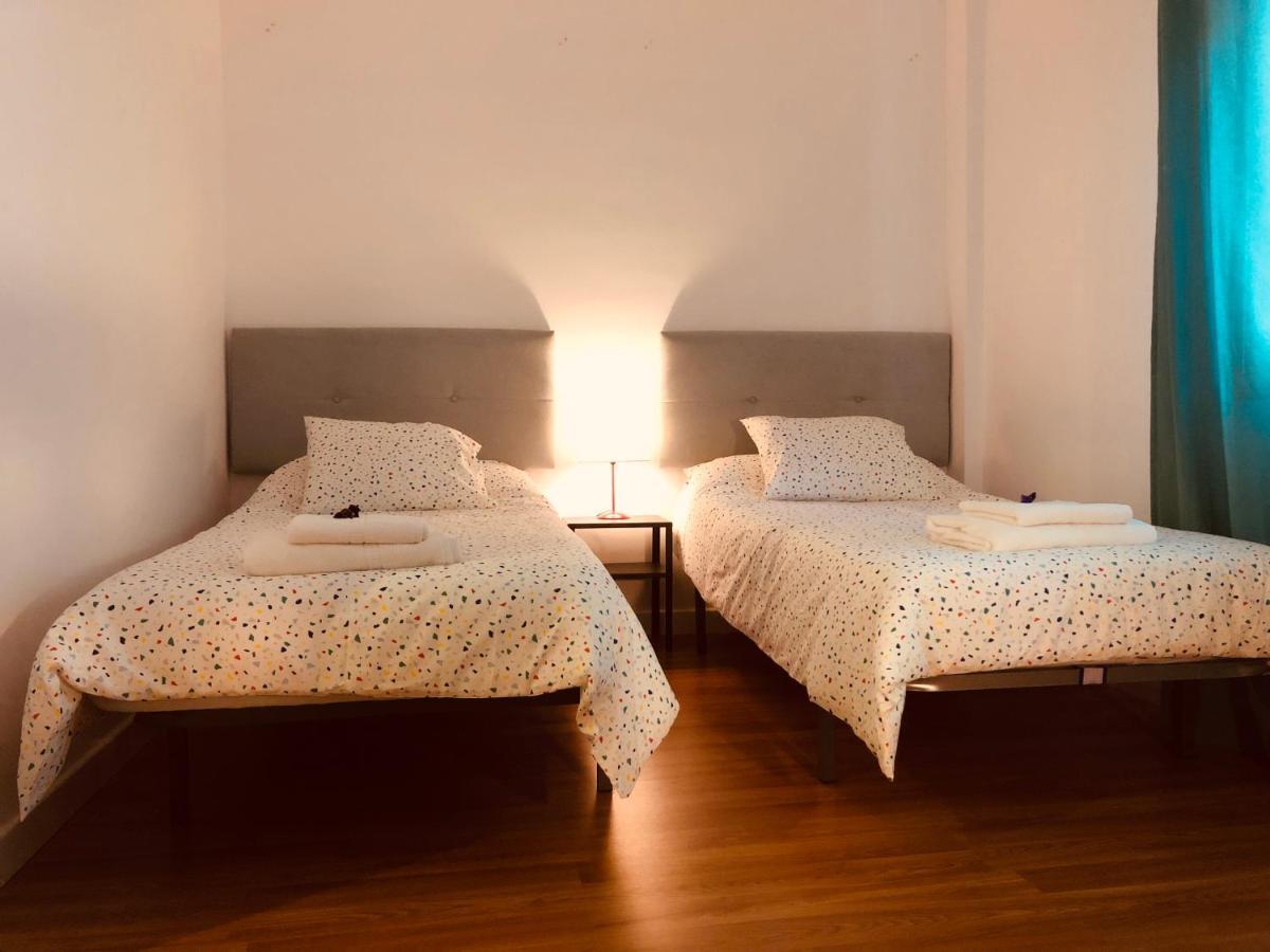 La Victoria 1 El Paseo Apartment อาร์ชิโดนา ภายนอก รูปภาพ